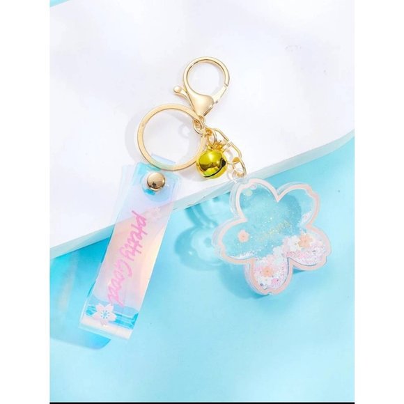 Sakura Liquid Shaker Keychain Snowglobe shaker keychain NIP - Picture 2 of 8